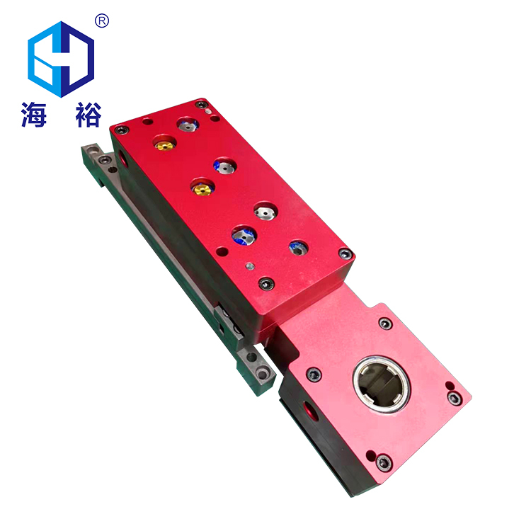 六孔模內攻牙機